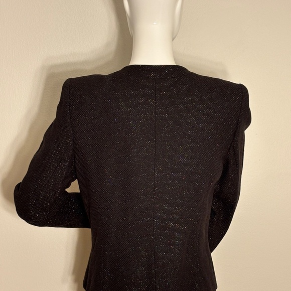 Elegant Textured Jacket / Blazer - Picture 4 of 8